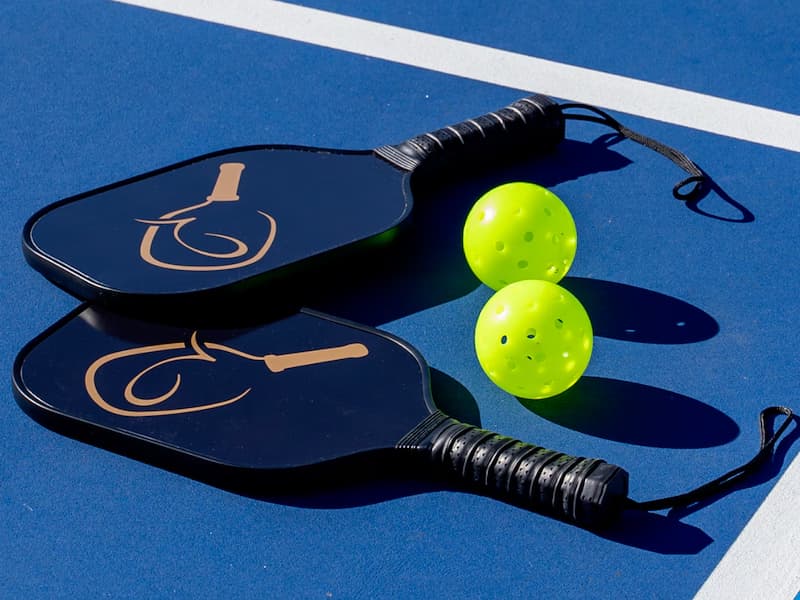 pickleball paddles