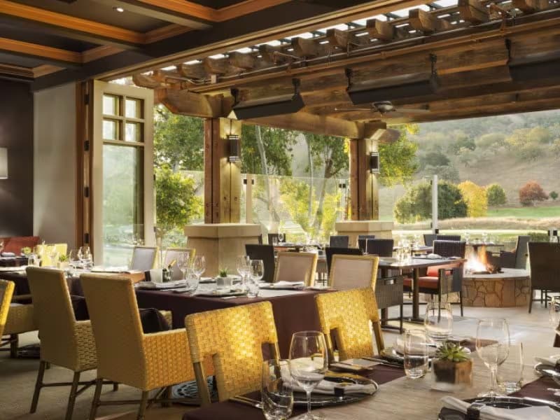 restaurant interior 